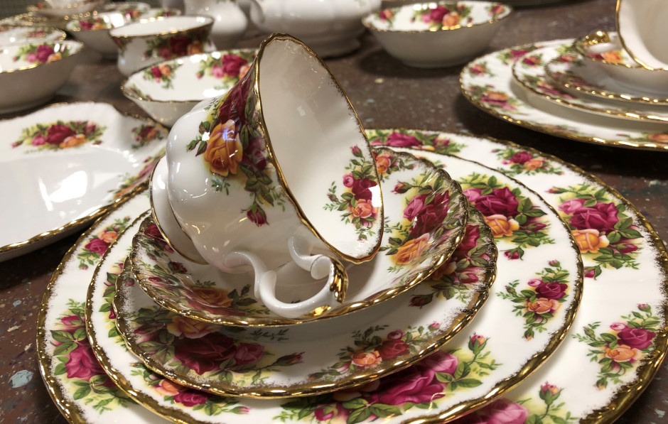 Antika Porselen Takımları Alanlar